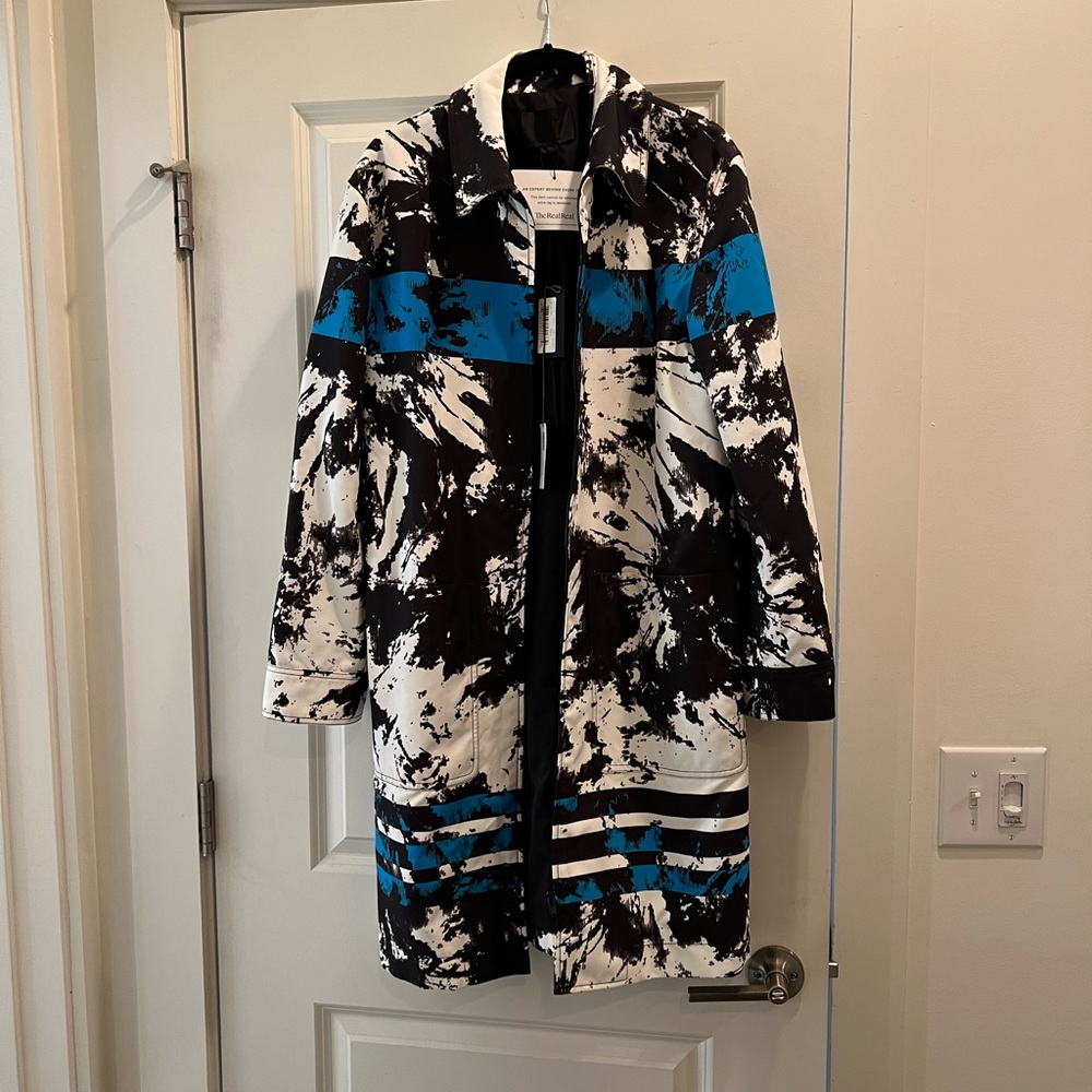 NWT Alexander Wang Printed Car Coat from Resort 2015 collection. Size: US 6